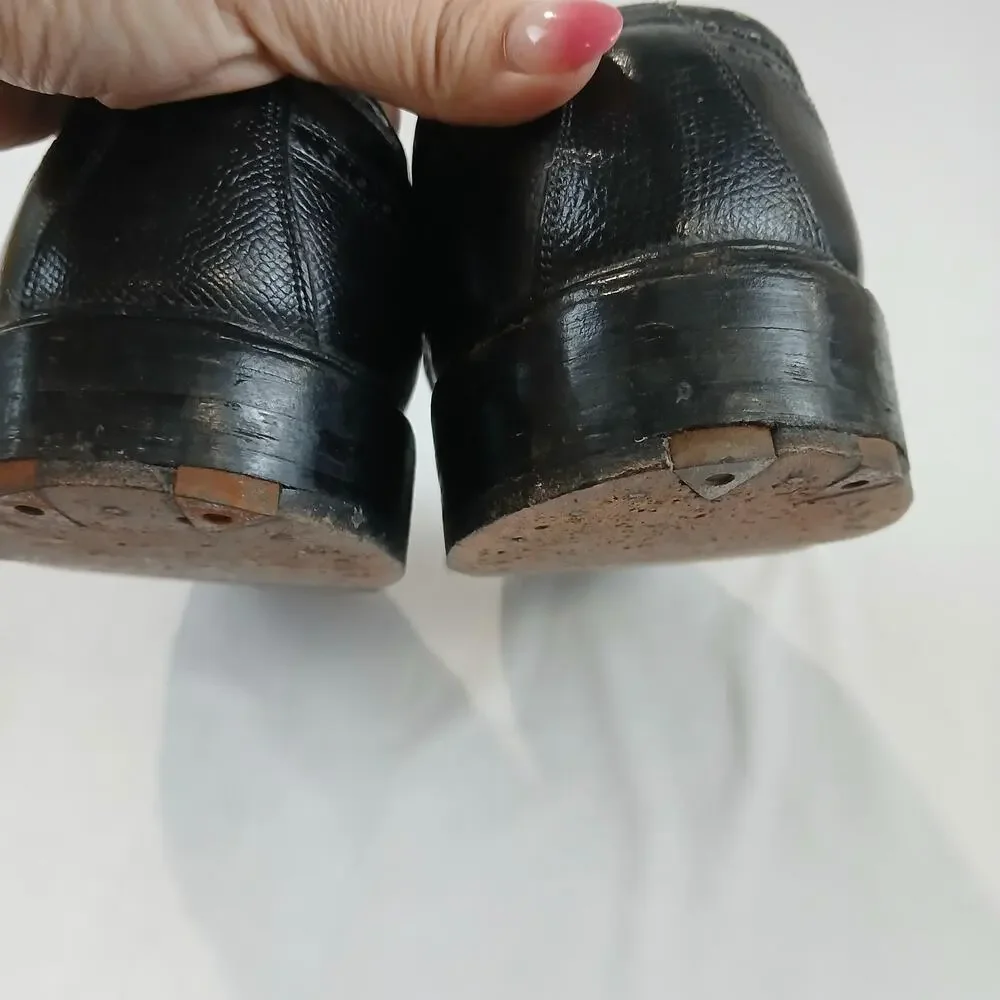 Vintage Allen Edmonds MacNeil Shoes Mens Size 10.5 C Wingtip Leather USA 90s
